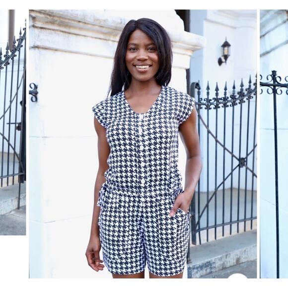 Passion Lillie Houndstooth Honey
Organic Jumpsuit Size Large, NEW - Picture 2 of 8